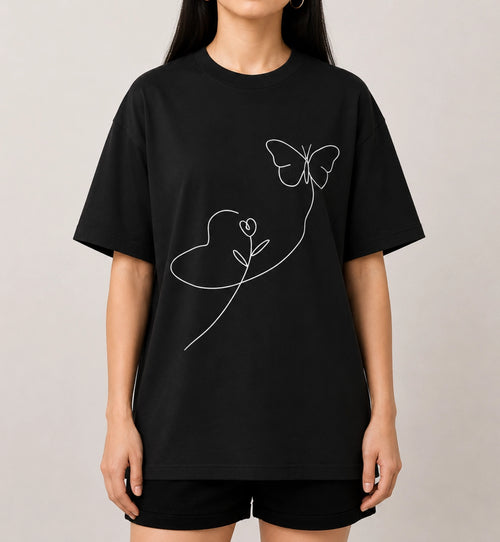 Butterfly Line Art Oversized Women’s T-Shirt | Black Oversized T-Shirt