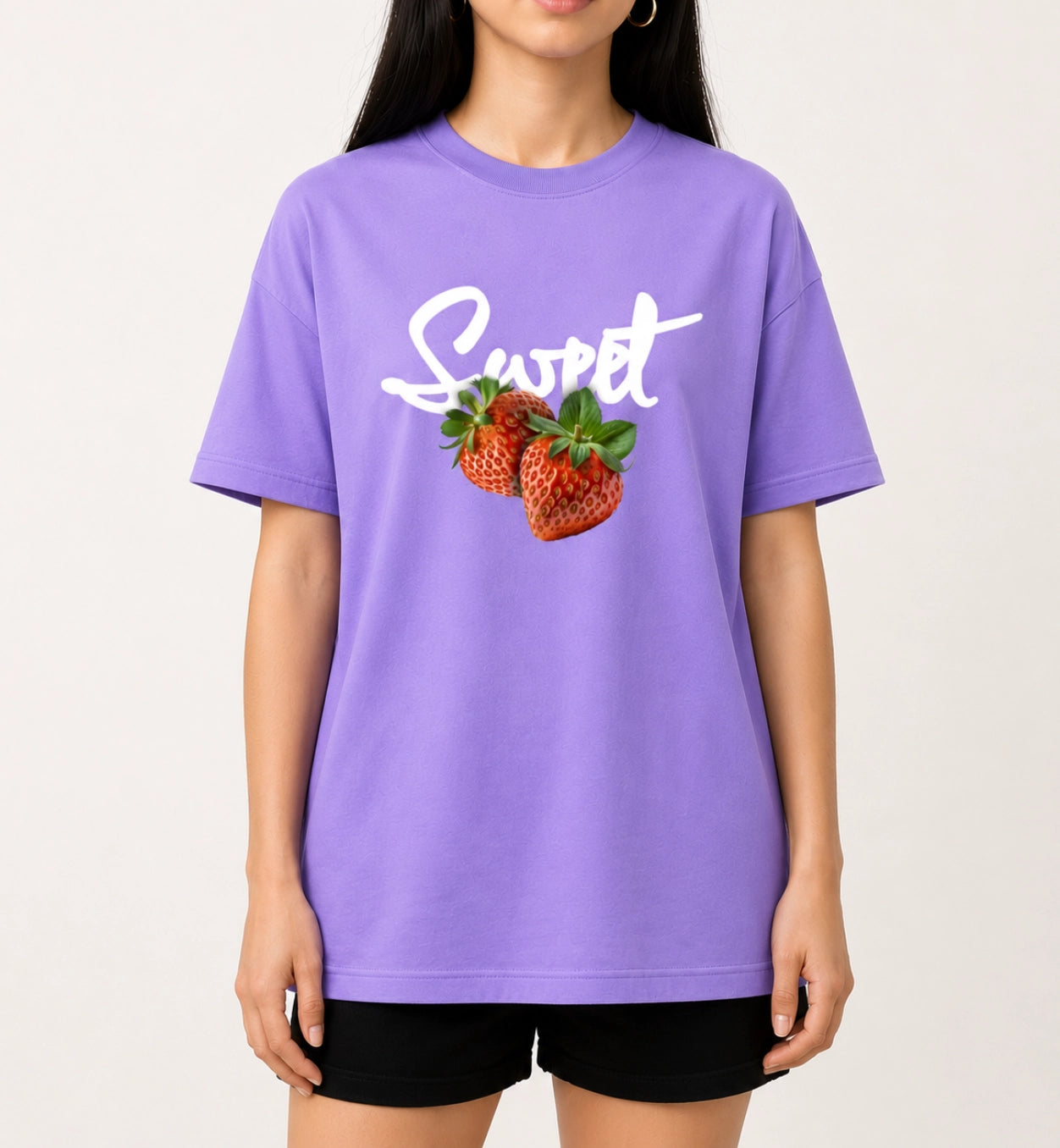 Sweet Strawberry Graphic Oversized Women’s T-Shirt | Lavender Oversized T-Shirt